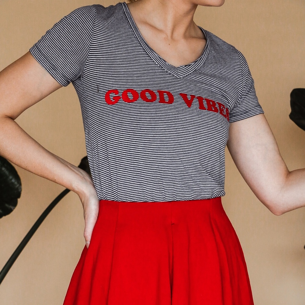 CLOSET CLEAROUT 🍁 Good Vibes Stripped Graphic Tee - Picture 3 of 5